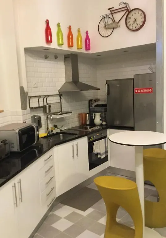 Hostel Petit Lusa Lissabon 2*,