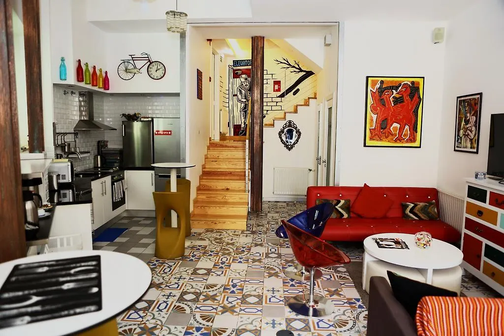 House Petit Lusa Lisbon Guest house