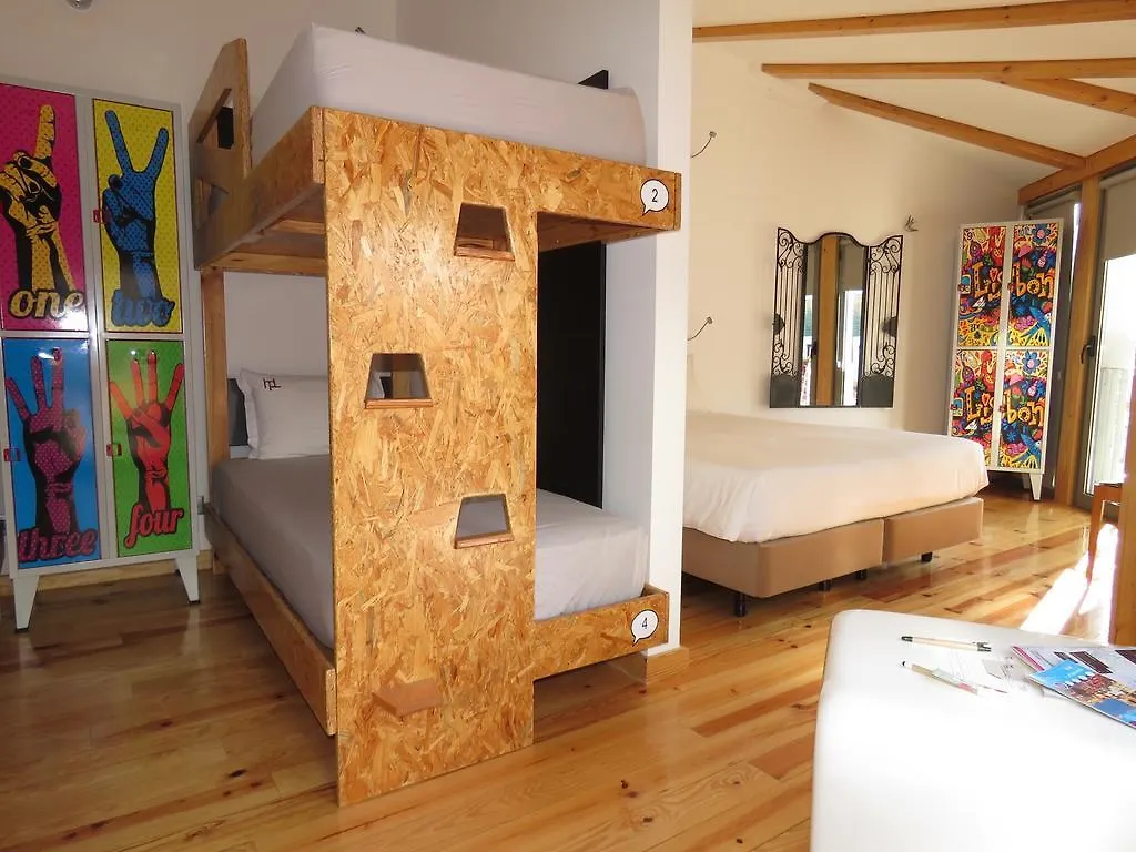 Gasthof Hostel Petit Lusa Lissabon